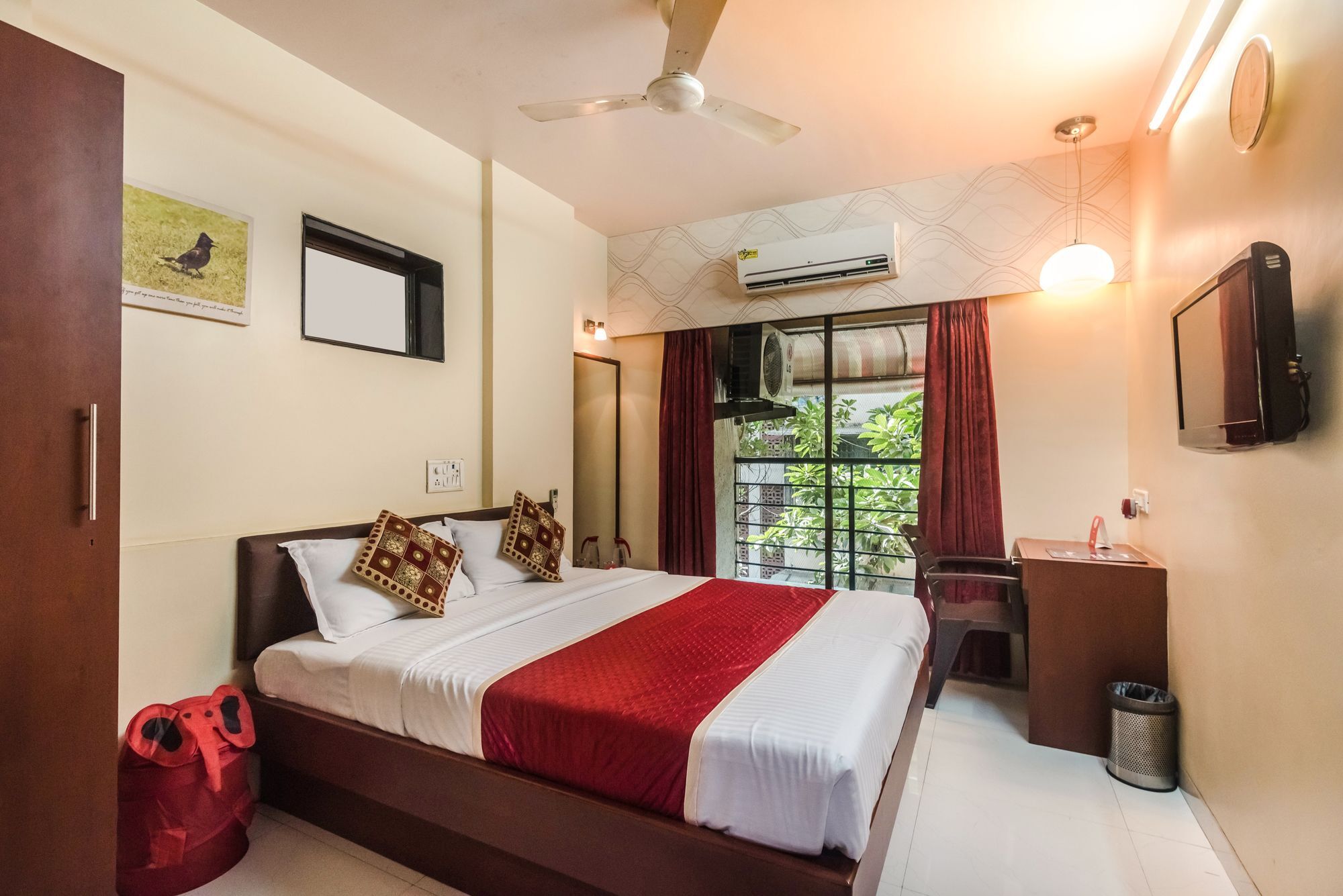 Konark Apartment Mālād Eksteriør billede